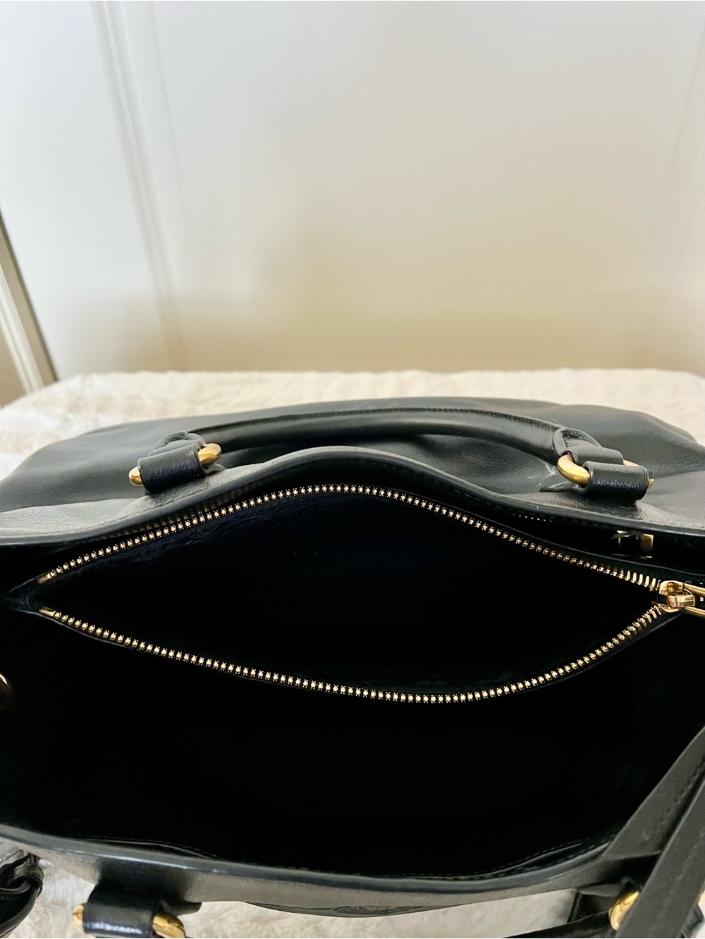 Prada Black Leather Glacé Calfskin Embossed Leather Logo Tote (Authentic) - Picture 8 of 15